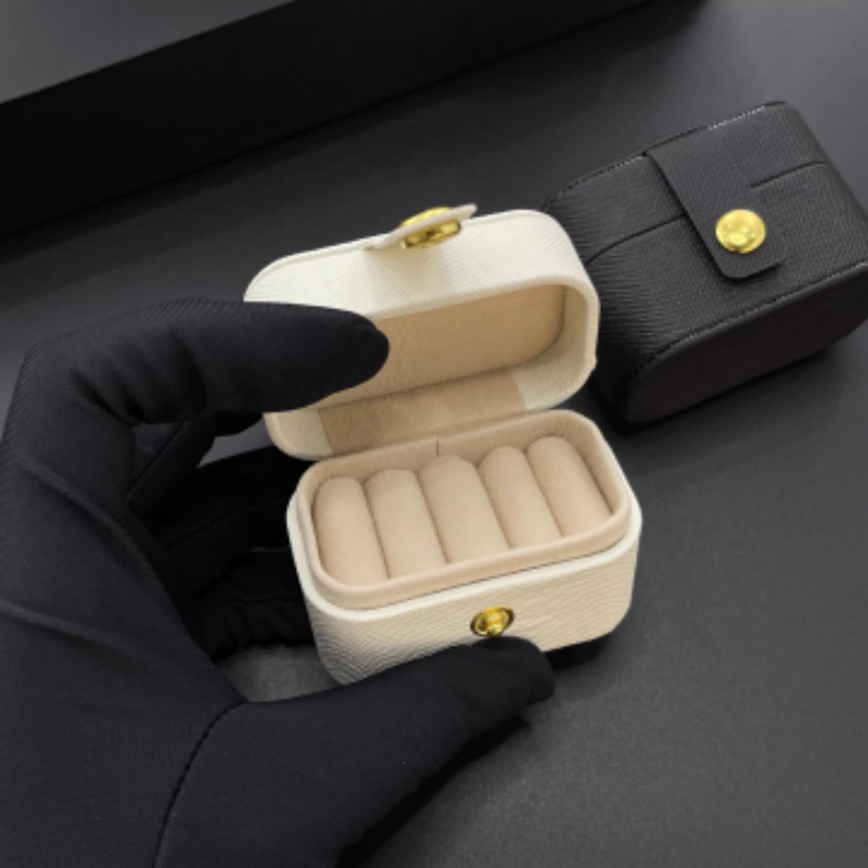 Leather Portable Jewelry Box D - đánh giá và giá Travel Accessories Jewelry