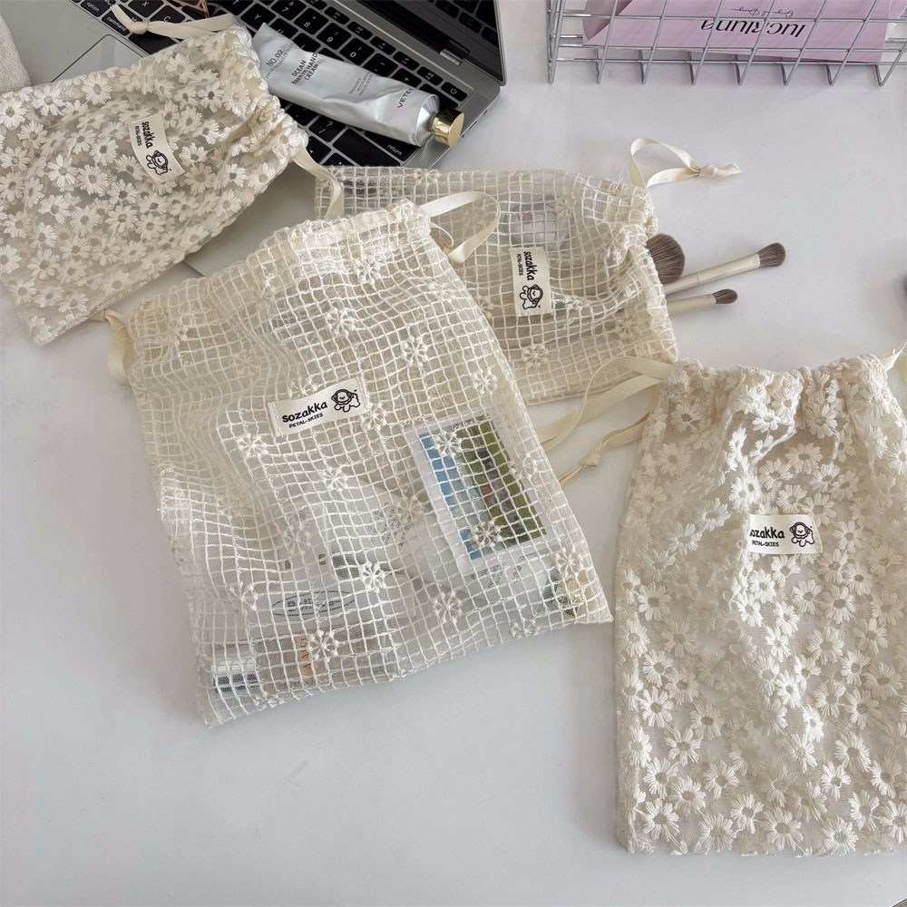 Lace Embroidered Daisy Mesh Dr - đánh giá và giá Travel Access