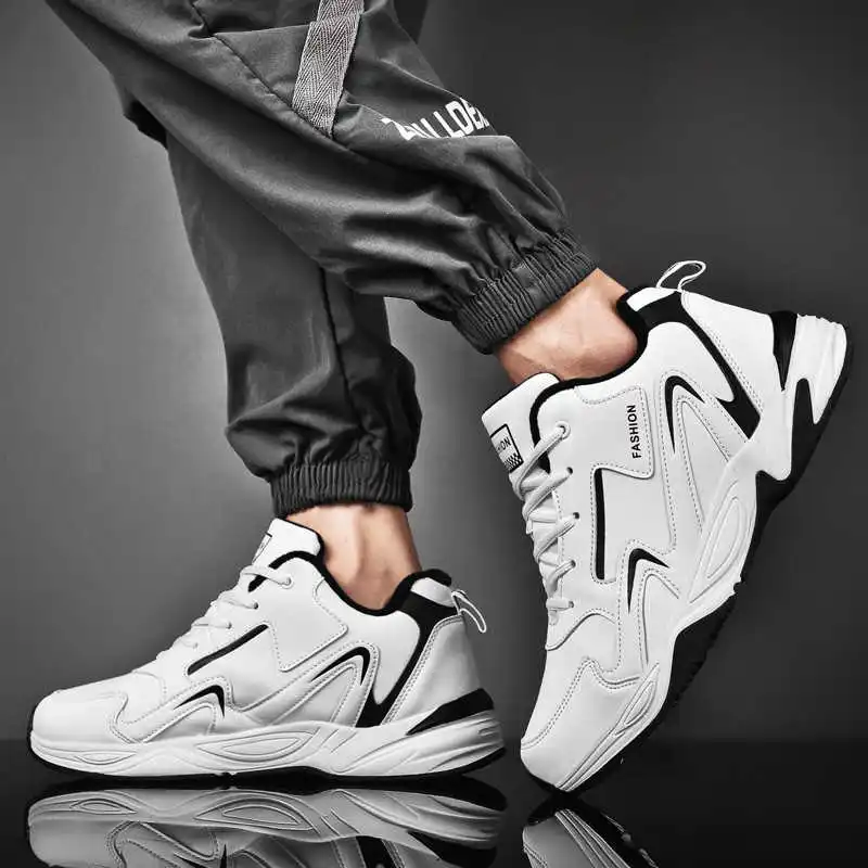 Cold-proof Spring Gym Sneakers - đánh giá và giá Travel Accessories For Young Men